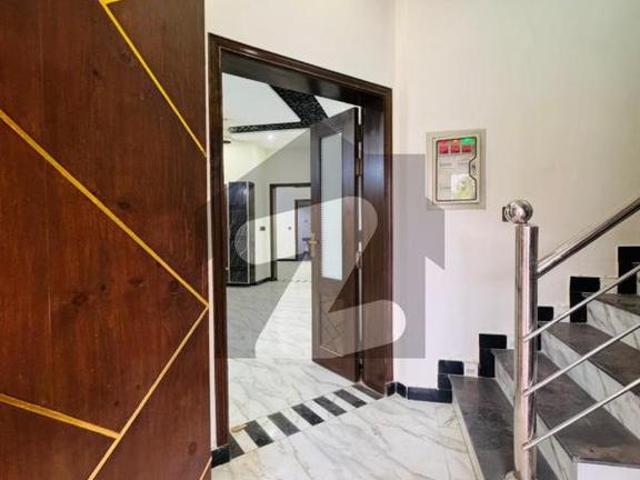 8 Marla Used House for Sale in C Block Phase 2 Bahria Orchard Rs. 2.65 Crore Bahria Orchard Phase 2