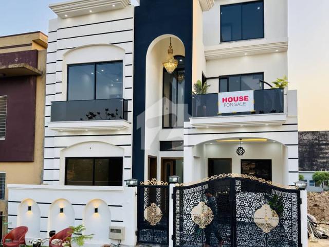 8 Marla 30x60 Brand New Double Unit House For Sale In Block E Mpchs Multi Garden B17 Islamabad