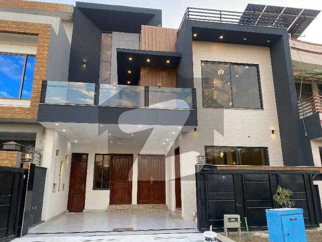 8 Marla 30x60 House Available For Sale B 17 Islamabad C1 Block Price Almost Final
