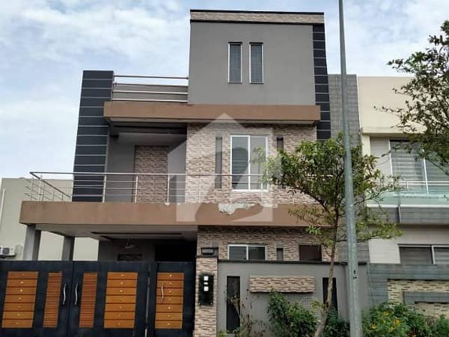 8 marla 4 bedroom house availabel for rent