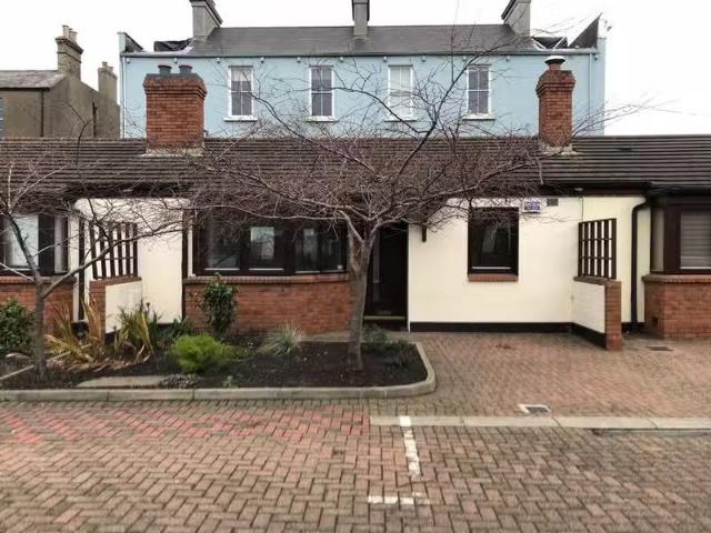 8 Martellow woods, Dublin 4 is for rent