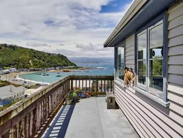 8 Milne Terrace, Island Bay, Wellington City For Sale