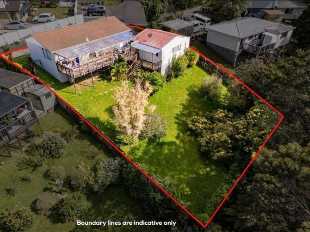 8 Angeline Place, Massey, Waitakere City