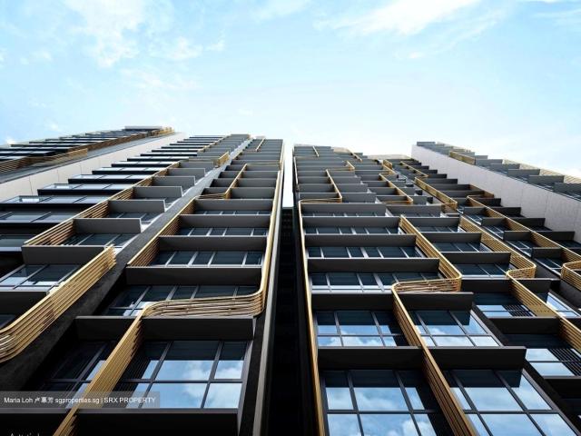 8@bt D21, Condominium