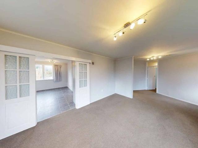 8 Buick Crescent, Awapuni