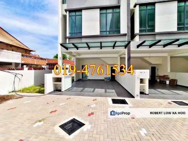 8 Babington Residence