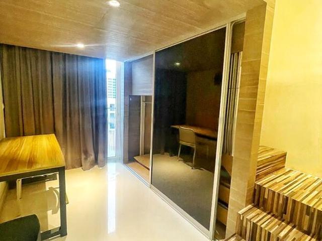 8 Bassein D11, Apartment