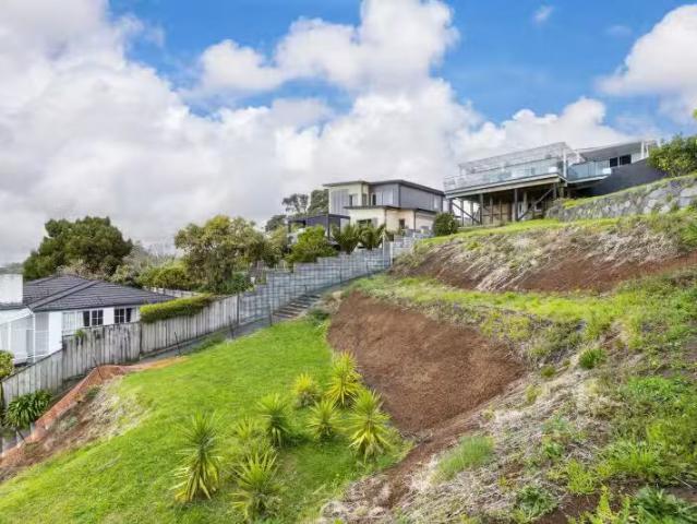 8 Barton Street, Strandon, New Plymouth