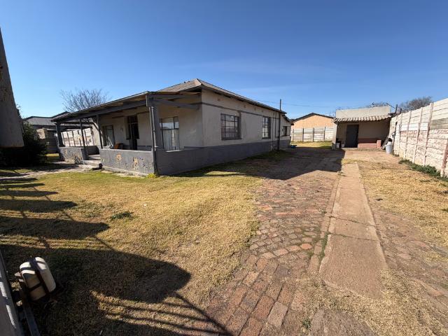 8 Bedroom House For Sale in Brakpan Central