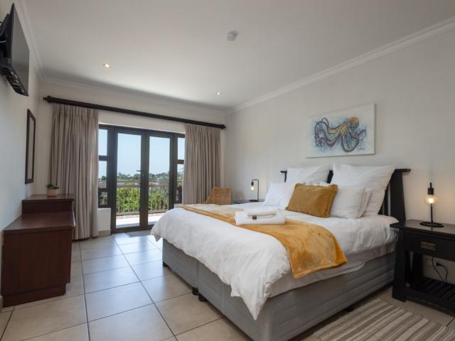 8 Bedroom House For Sale in La Lucia