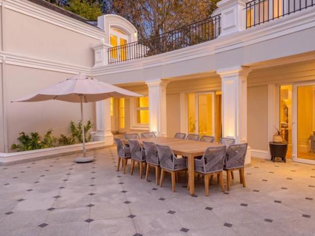 8 Bedroom House in Constantia