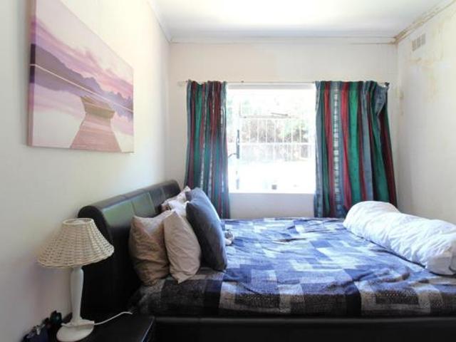 8 Bedroom House in Cannon Rocks