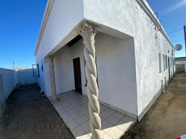 8 Bedroom House in Ackerville