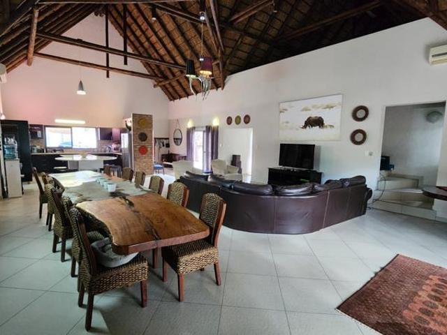 8 Bedroom House in Blyde Wildlife Estate