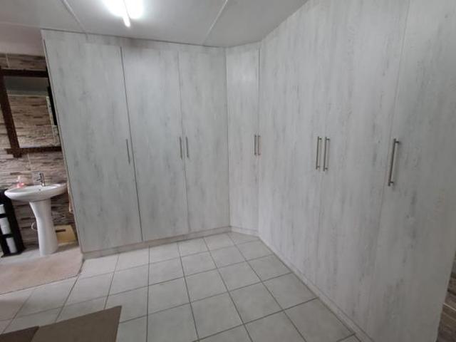 8 Bedroom House in Fochville