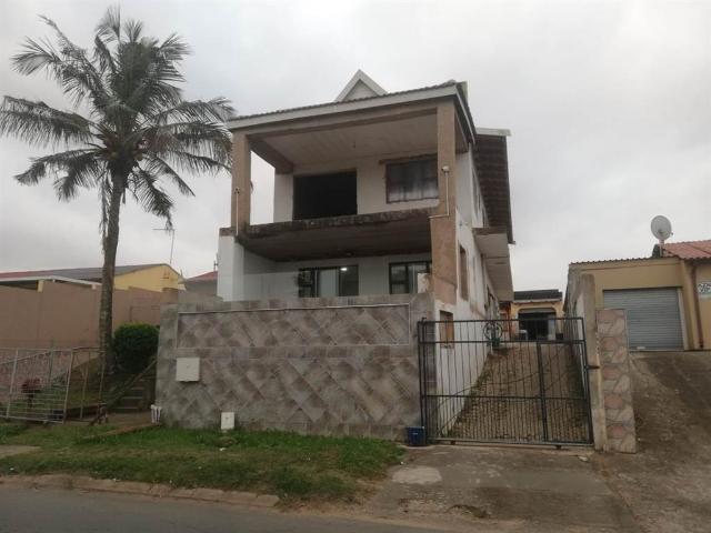 8 Bedroom House in Forest Haven