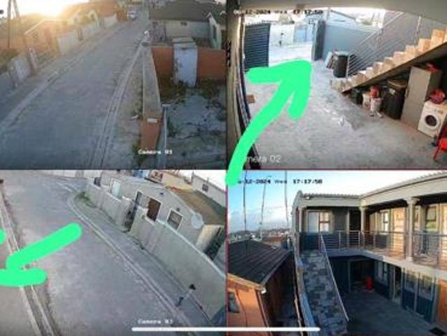 8 Bedroom House in Khaya