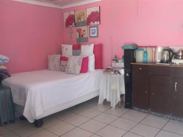8 Bedroom House in Kwazakhele