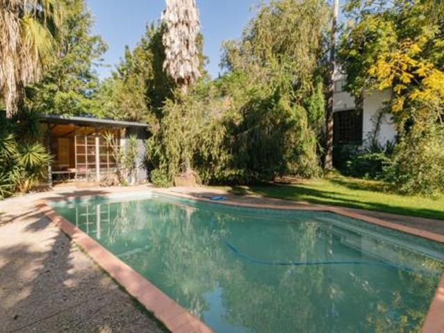 8 Bedroom House in Hopefield