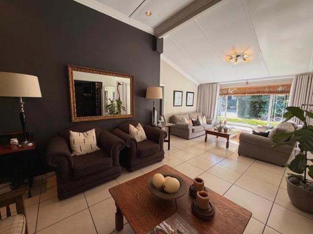 8 Bedroom House in Hospitaalpark