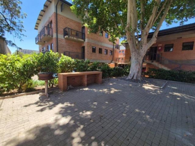8 Bedroom House in Hatfield