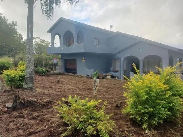 8 Bedroom House in High Ridge