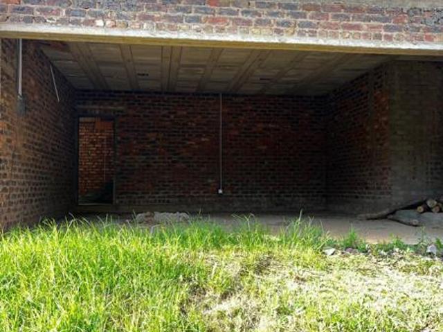 8 Bedroom House in Highveld Park