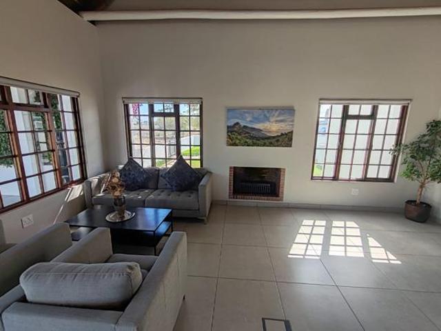 8 Bedroom House in Longacres Country Estate