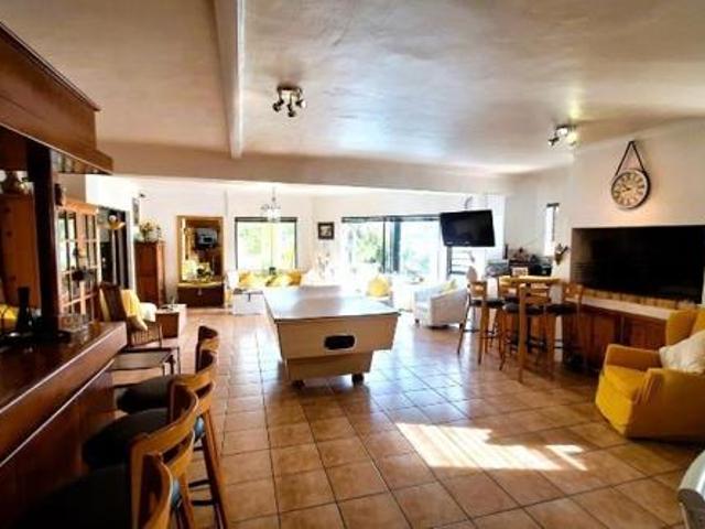 8 Bedroom House in Langebaan Country Estate