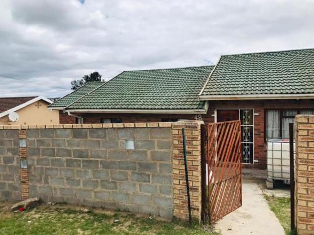 8 Bedroom House in Mthatha