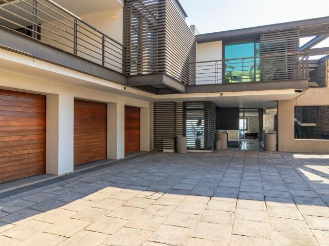 8 Bedroom House in Northcliff