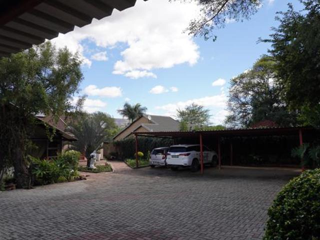 8 Bedroom House in Safari Gardens