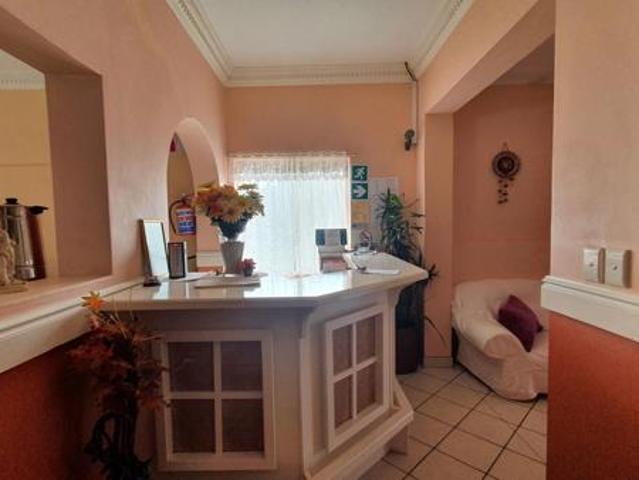 8 Bedroom House in Saint Michaels on Sea