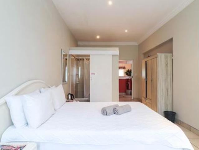 8 Bedroom House in Saint Michaels on Sea