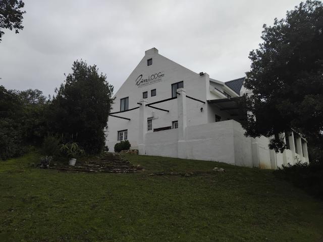 8 Bedroom House in Still Bay East