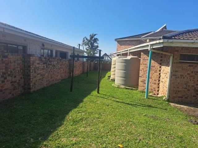 8 Bedroom House in Port Edward