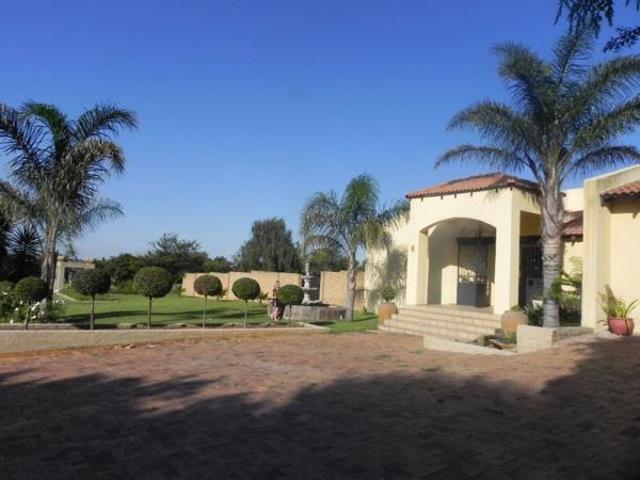 8 Bedroom House in Reyno Ridge