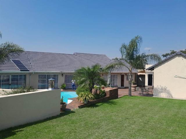 8 Bedroom House in Winchester Hills