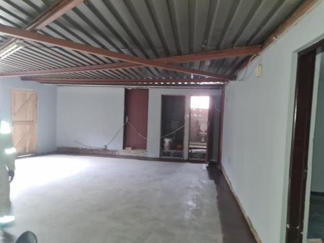 8 Bedroom House in Tasbet Park