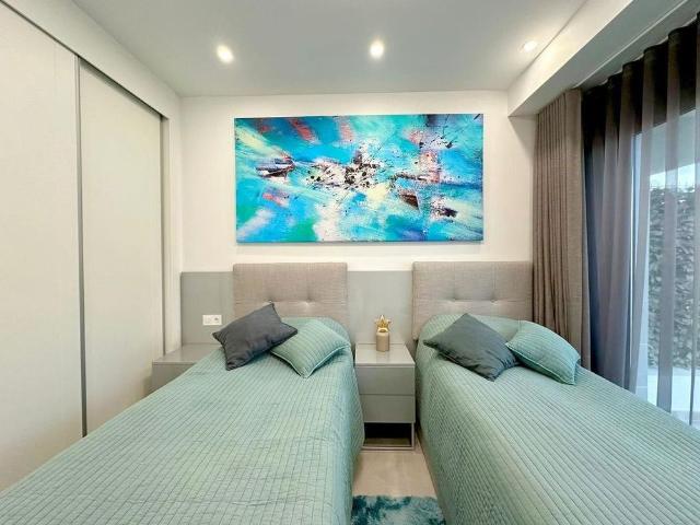 8 bedroom luxury Flat for rent in Finestrat, Spain