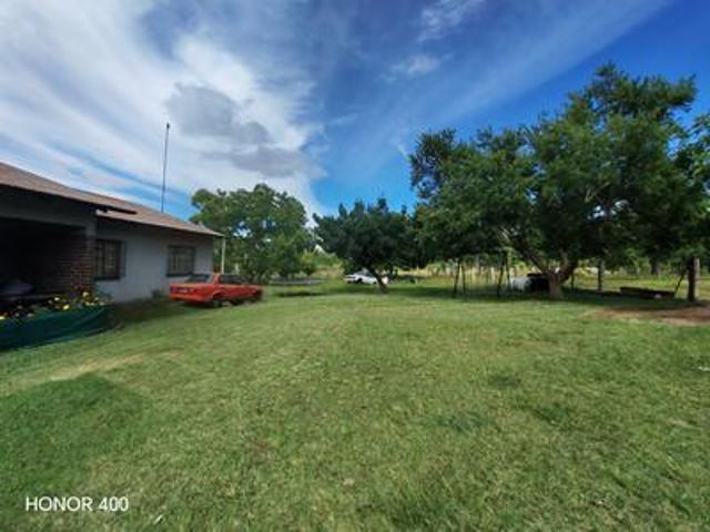 8 bedrooms farm vryheid
