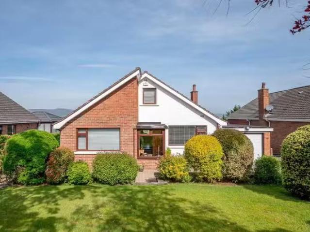 8 Beechgrove Rise