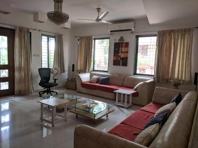 8 BHK Villa in Magarpatta City for resale Pune. The reference number is 17411633