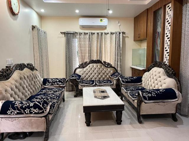 8 BHK Independent House in Dalanwala for rent Dehradun. The reference number is 20271067