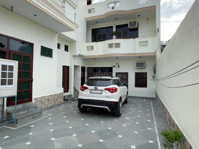8 BHK Independent House in Narela for resale New Delhi. The reference number is 13070120