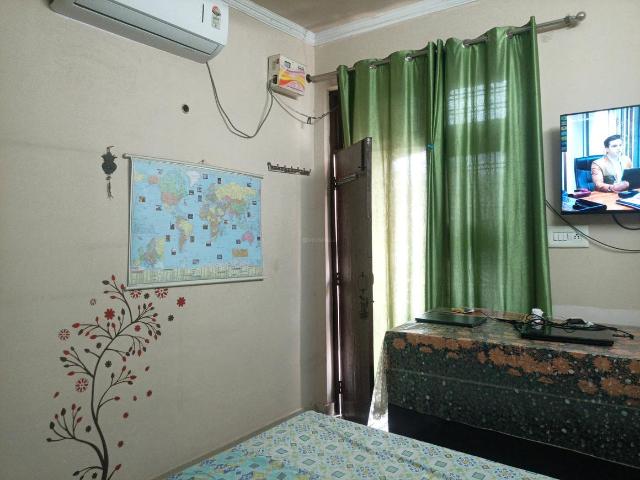 8 BHK Independent House in Sector 105 for resale Gurgaon. The reference number is 12405833