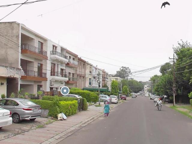 8 BHK Independent House in Sector 23 for resale Chandigarh. The reference number is 17761614