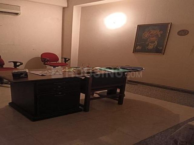 8 BHK Independent House in Sector 26 for resale Noida. The reference number is 16937144