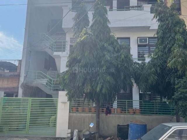 8 BHK Independent House in Sector 44 for resale Chandigarh. The reference number is 17442122