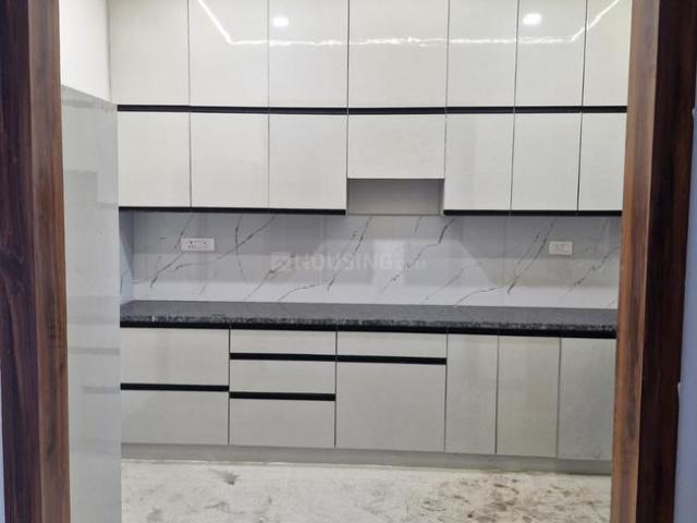 8 BHK Independent House in Sector 61 for resale Mohali. The reference number is 17400344